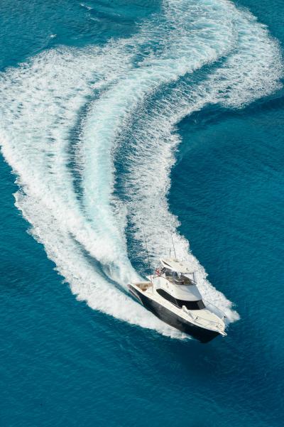 Elegant Yachting